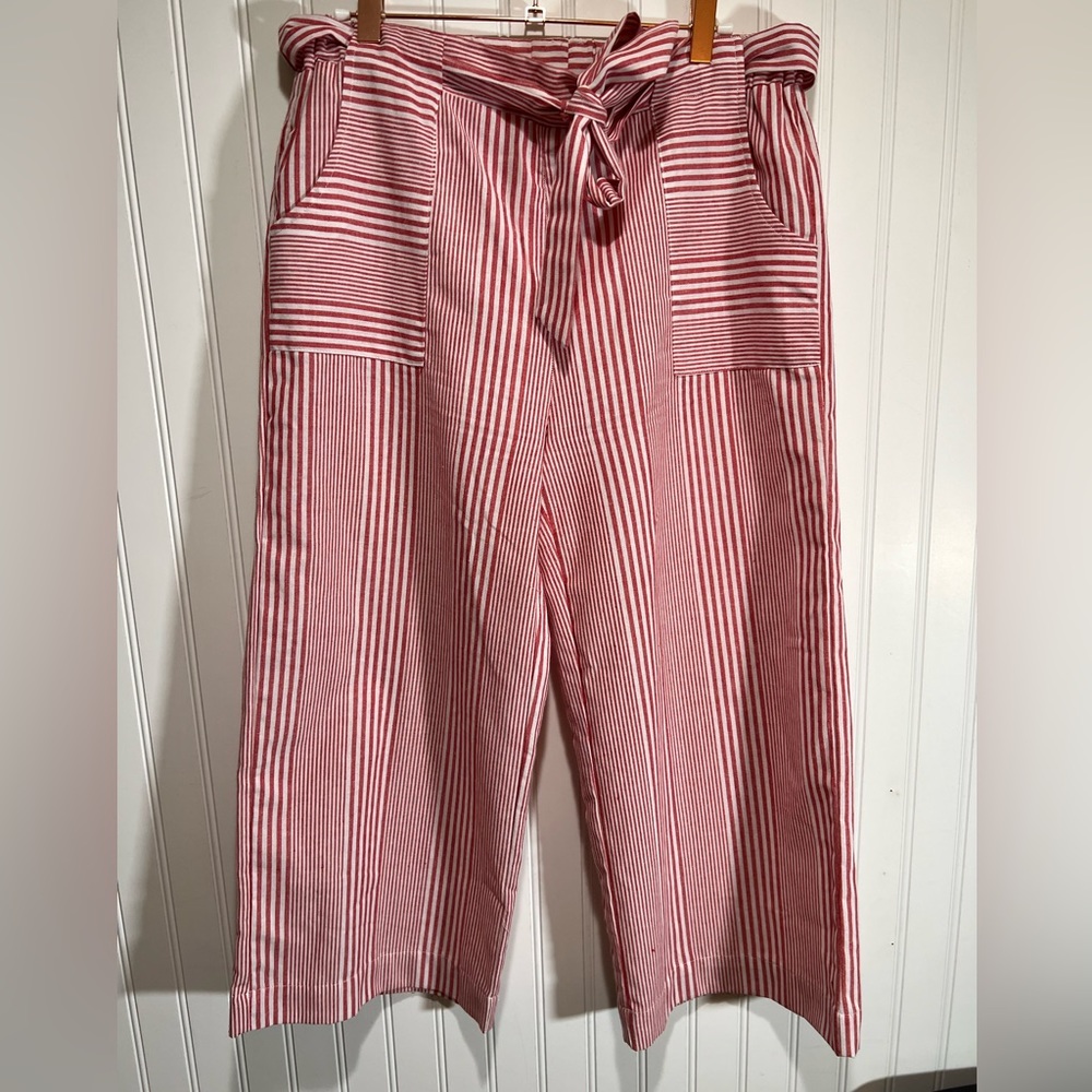 Milk & Honey Red‎ Stripe wide leg crop pant